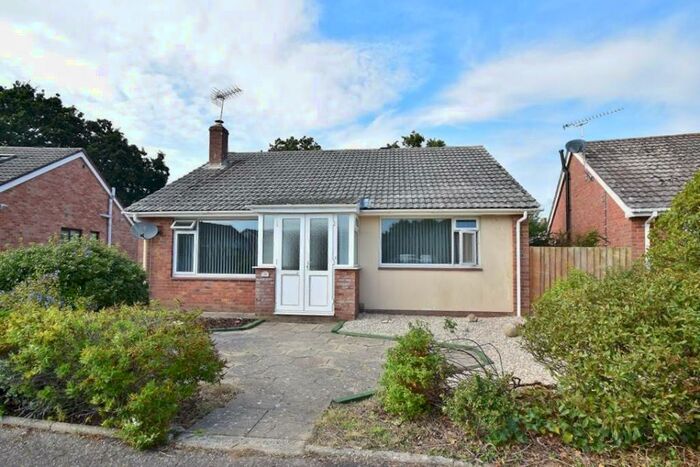 3 Bedroom Bungalow To Rent In Wareham, BH20