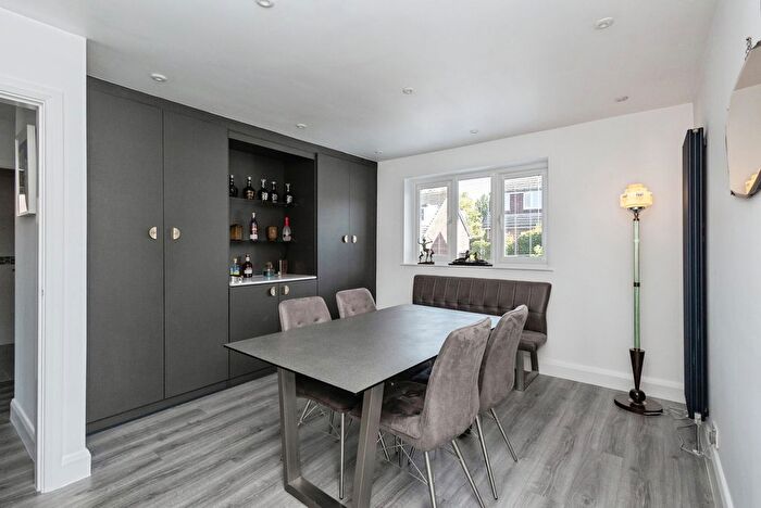 3 Bedroom Detached House For Sale In Victory Grove, Audenshaw, Manchester, Greater Manchester, M34