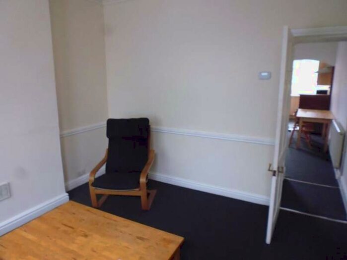 2 Bedroom House To Rent In Slack Lane, Derby, DE22