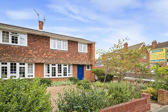 4 Bedroom End Of Terrace House For Sale In The Drive, Sidcup, DA14