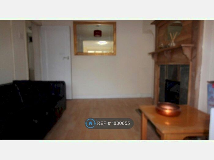 4 Bedroom Terraced House To Rent In Gresham Drive, Romford, RM6