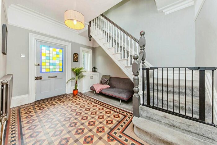 6 Bedroom Terraced House For Sale In Longton Road, Stoke-on-Trent, ST4