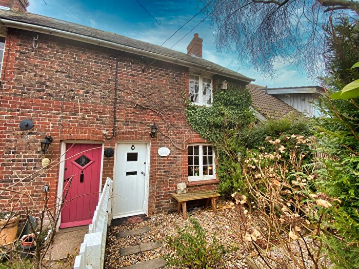 2 Bedroom End Of Terrace House To Rent In Terminus Road, Blackboys, Uckfield, TN22