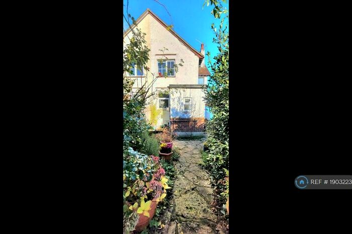 3 Bedroom End Of Terrace House To Rent In Bridge Road, Haslemere, GU27