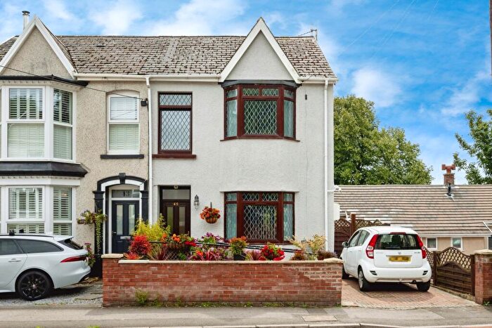 3 Bedroom Semi-Detached House For Sale In Castle Street, Loughor, Swansea, SA4
