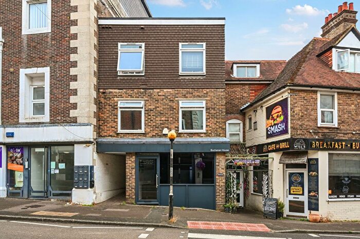 1 Bedroom Flat For Sale In The Broadway, Buchanan House The Broadway, TN6