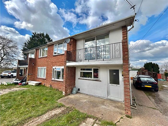 2 Bedroom Flat To Rent In Lingfield Gardens, Southampton, SO18