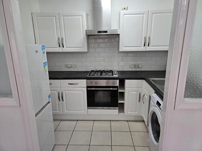 1 Bedroom Flat To Rent In Belgrave Road, IG1