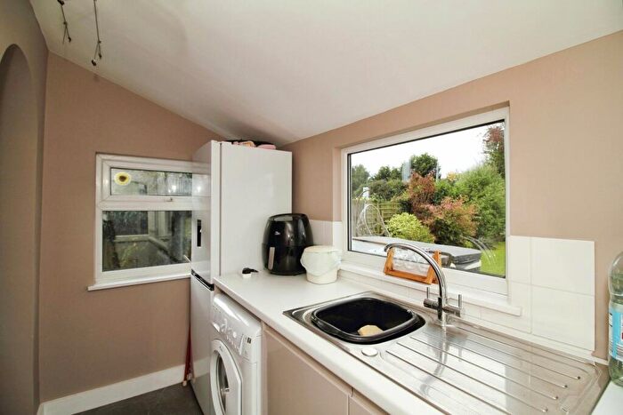 4 Bedroom Detached House For Sale In Nayland Road, Mile End, Colchester, CO4