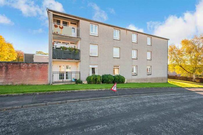 2 Bedroom House For Sale In Forth View, Kincardine, FK10