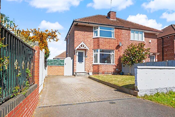 3 Bedroom Semi Detached House For Sale In Pinfold Lane, Stapleford, Nottingham, NG9