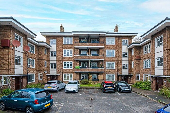 1 Bedroom Flat To Rent In Ellesmere Road, London, W4