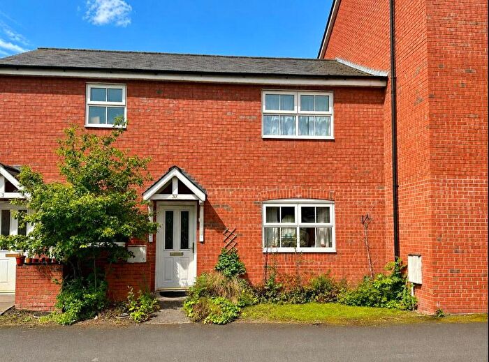 2 Bedroom Flat For Sale In Kernal Road, Hereford, HR4