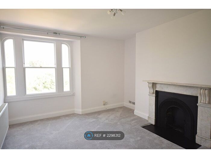 2 Bedroom Flat To Rent In Clifton, Bristol, BS8