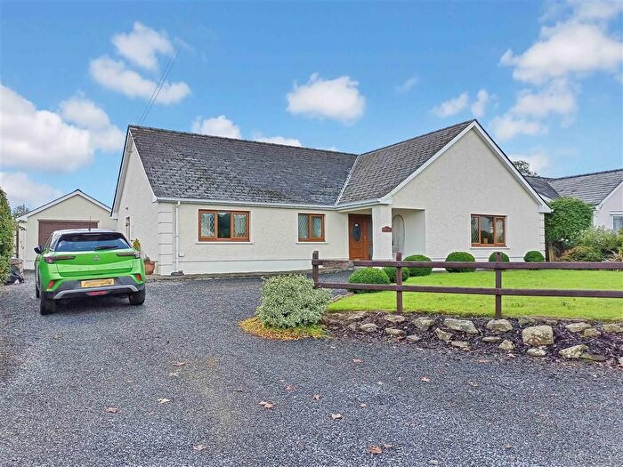 3 Bedroom Detached Bungalow For Sale In Heol Y Merwydd, Penrhiwllan, Llandysul, Ceredigion, SA44