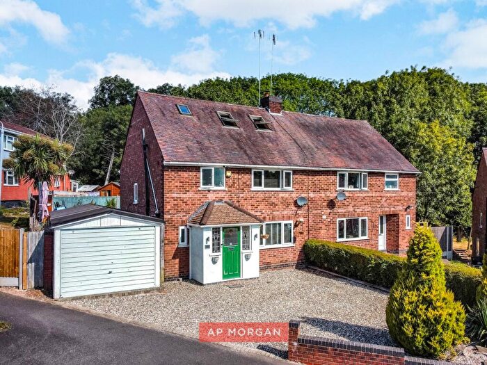 3 Bedroom Semi Detached House For Sale In Parsons Road, Redditch, Worcestershire, B98