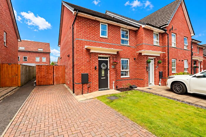 3 Bedroom End Of Terrace House For Sale In Thunderbolt Avenue, Warton, Preston, PR4
