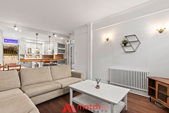 2 Bedroom Flat To Rent In Ranelagh Gardens, London, SW6