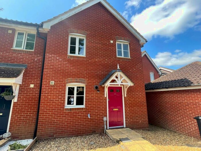 3 Bedroom Semi-Detached House To Rent In Bulrush Avenue, Downham Market, PE38