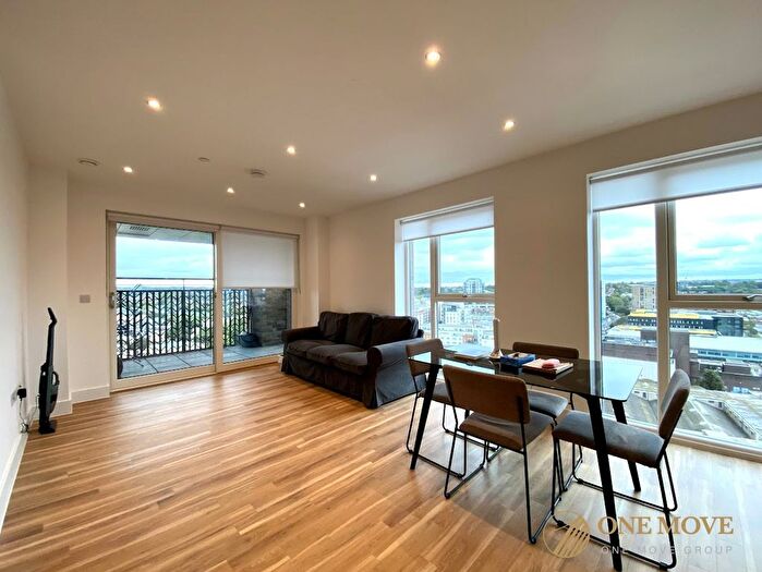 2 Bedroom Flat To Rent In Colindale Gardens, London, NW9