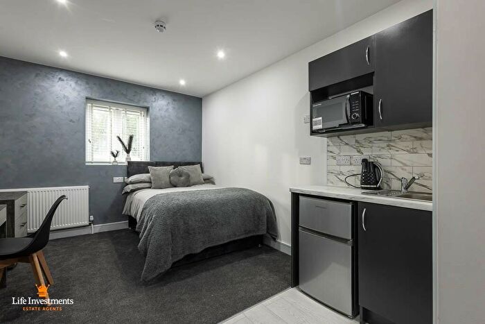 1 Bedroom House Of Multiple Occupation To Rent In Benn Street, Rugby, Warwickshire, CV22