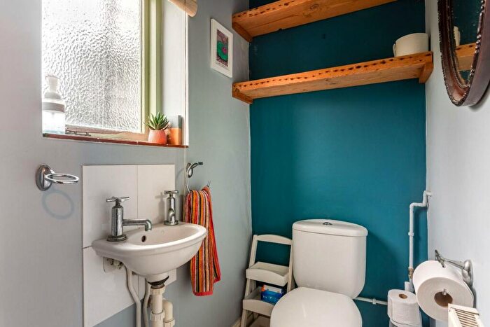 1 Bedroom Flat For Sale In Gladstone Terrace, Brighton, BN2