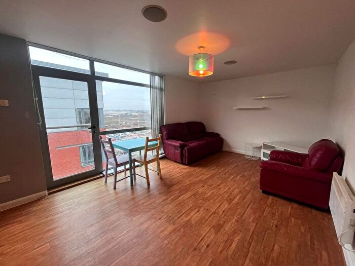 2 Bedroom Flat To Rent In Red Building, Ludgate Hill, Manchester, M4