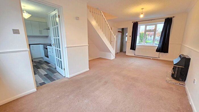 3 Bedroom Semi-Detached House For Sale In Larch Way, Southfields, Sleaford, NG34
