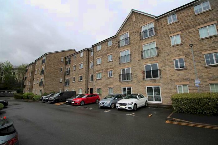 2 Bedroom Flat To Rent In Bramble Court, Millbrook, Stalybridge, SK15
