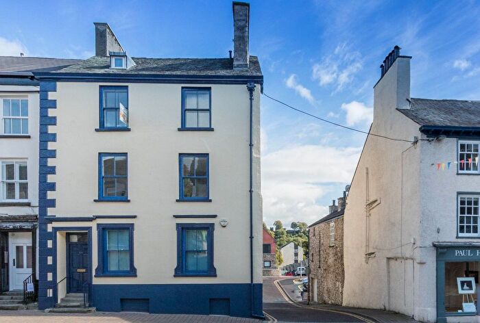2 Bedroom Flat To Rent In Flat, Highgate, Kendal, LA9