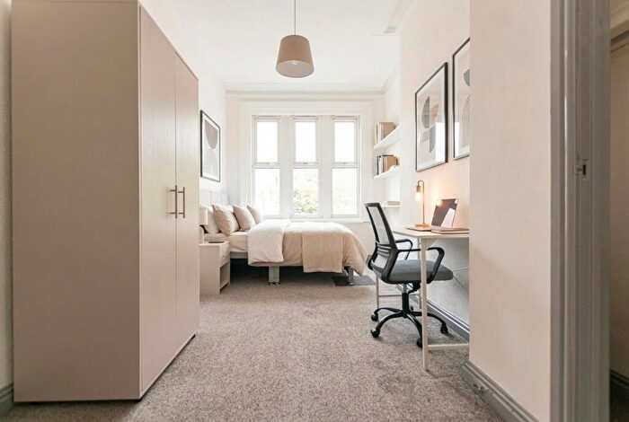 6 Bedroom Maisonette To Rent In A Fulwood Road (), Sheffield, S10