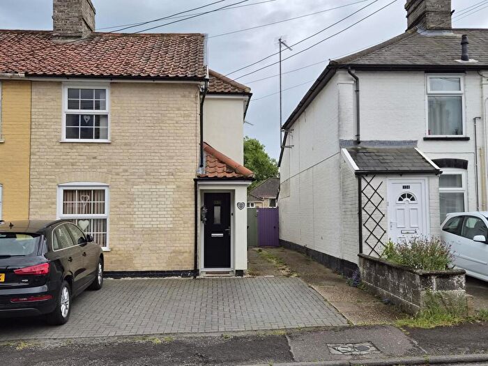 5 Bedroom Semi-Detached House For Sale In Bridge Street, Stowmarket, IP14
