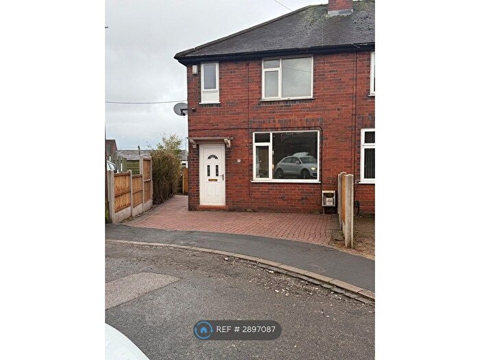 3 Bedroom Semi Detached House To Rent In East Grove, Stoke-On-Trent, ST3