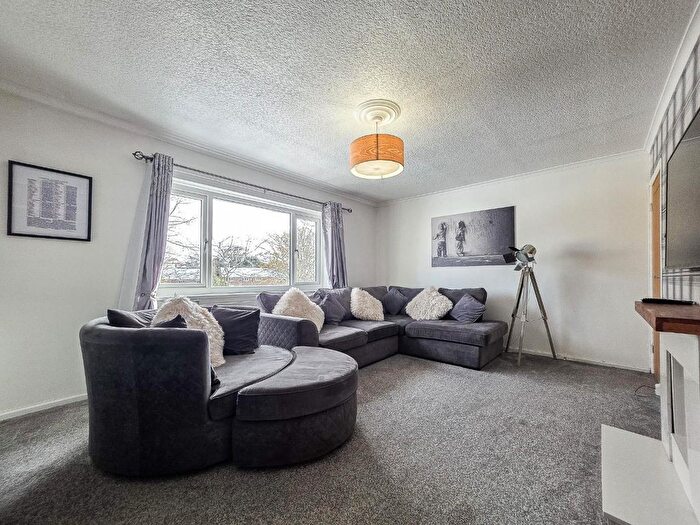 2 Bedroom Flat For Sale In Rowanberry Road, Longbenton, NE12