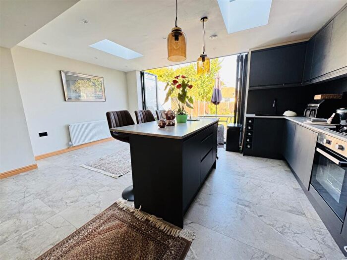 3 Bedroom Semi-Detached House For Sale In Harcourt Avenue, Edgware, HA8