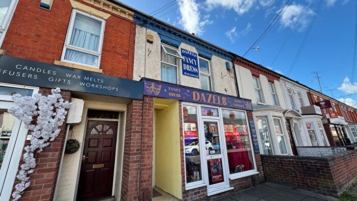 2 Bedroom Flat To Rent In St. Leonards Road, Northampton, NN4