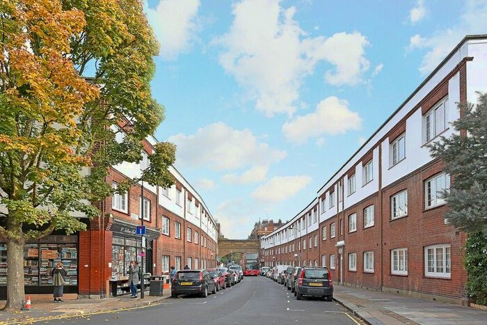 2 Bedroom Flat To Rent In Ranelagh Garden Mansions, Fulham, SW6
