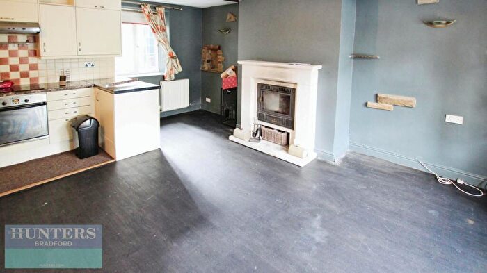 2 Bedroom Cottage To Rent In Cranford Place, Wilsden, Bradford, BD15