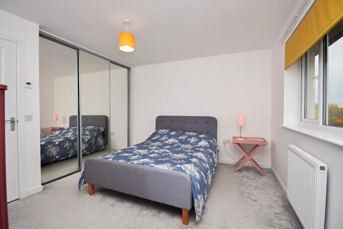 3 Bedroom Detached House For Sale In Brocks Road, Perth, PH2