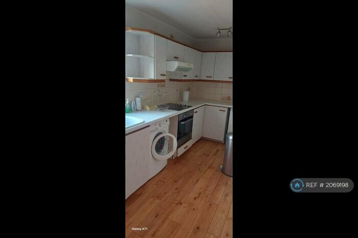 2 Bedroom Flat To Rent In Bridge Lane, Carlisle, CA2