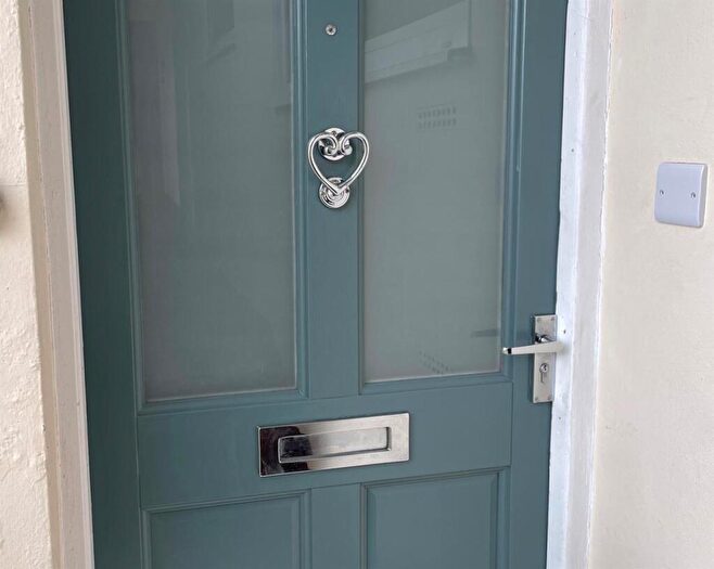 2 Bedroom Apartment For Sale In Chichester House, Broadfields, Exeter, EX2