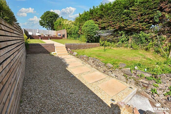 2 Bedroom Cottage For Sale In North Street, Pembroke Dock, SA72