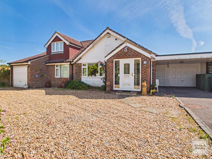 3 Bedroom Detached House For Sale In Sea Lane, Pagham, PO21