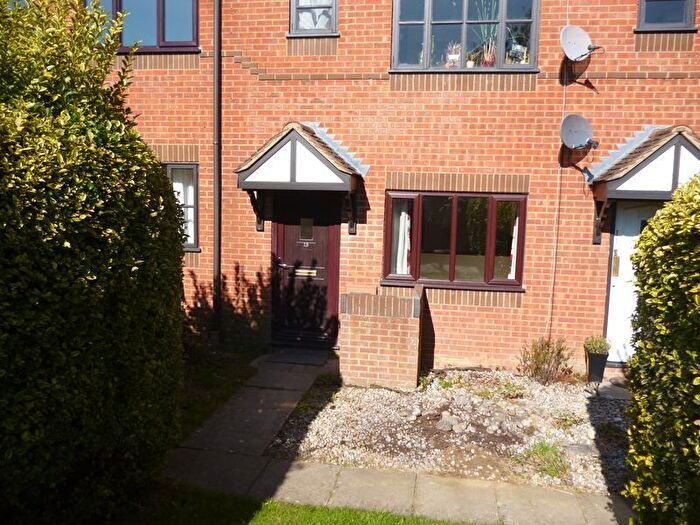 1 Bedroom Flat For Sale In Cook Close, Daventry, NN11