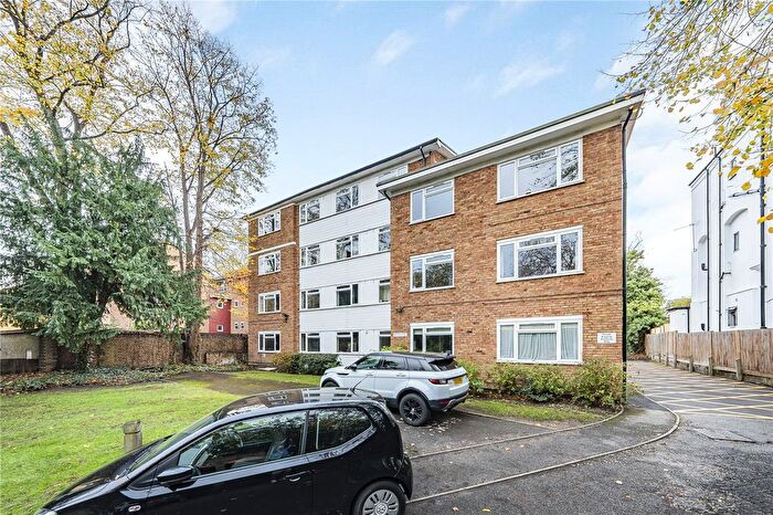 2 Bedroom Flat For Sale In Brighton Court, London, SW15