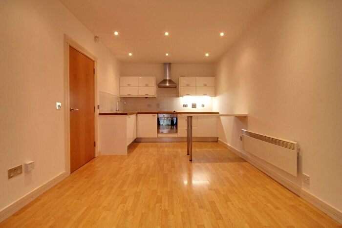 1 Bedroom Apartment To Rent In The Square On The Square, Caroline Street, Jewellery Quarter, B3
