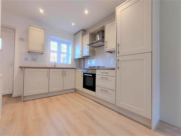 2 Bedroom Property To Rent In New Road, Stourbridge, DY8