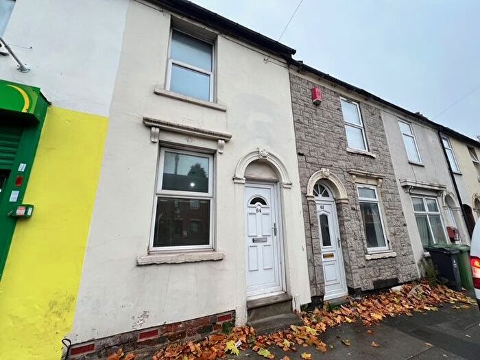 2 Bedroom Terraced House To Rent In Bloxwich Road, Walsall, WS2