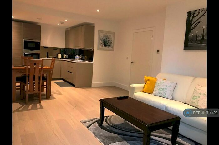 1 Bedroom Flat To Rent In Claremont House, London, SE16