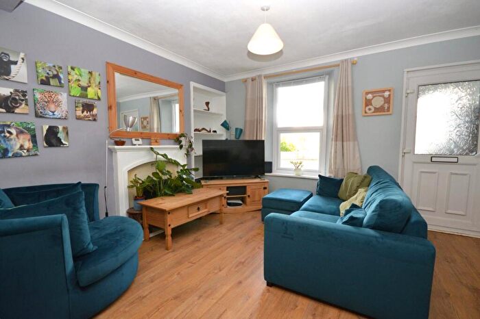 2 Bedroom End Of Terrace House For Sale In Coombe Park Lane, Plymouth, Devon, PL5